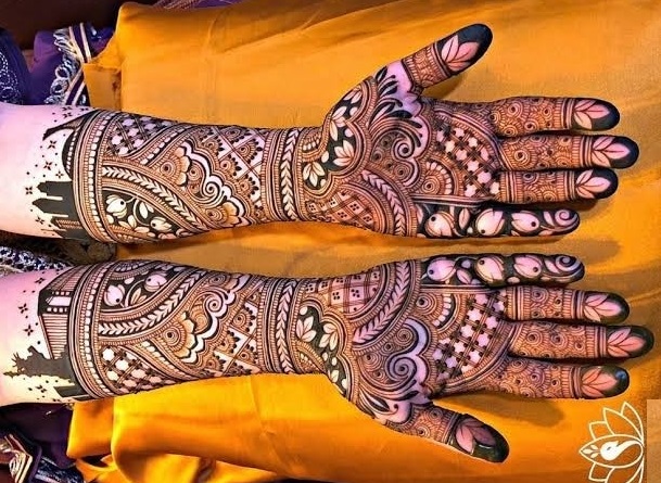 full hand mehndi design bridal