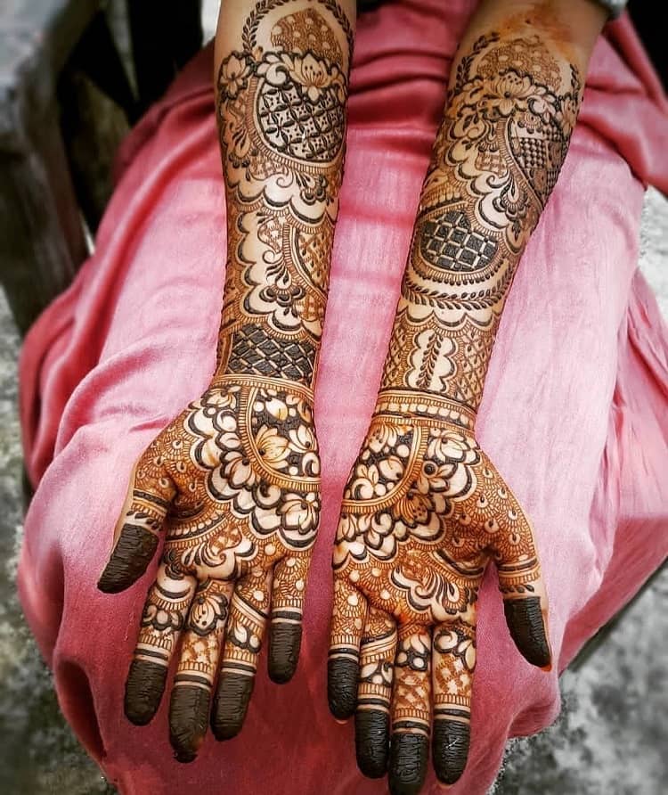henna design floral mehendi